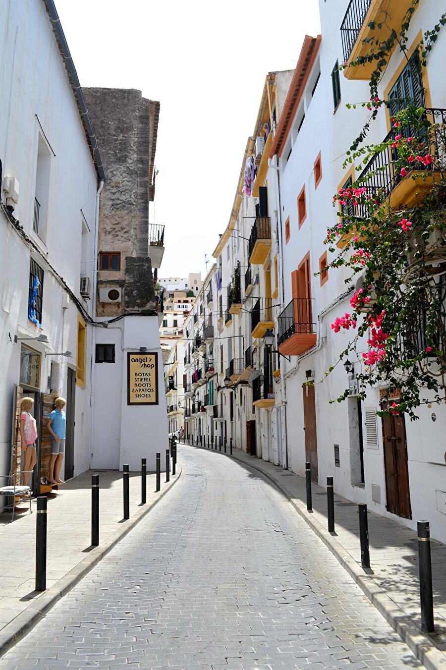 İbiza'nın rüya gibi sokakları... İspanya