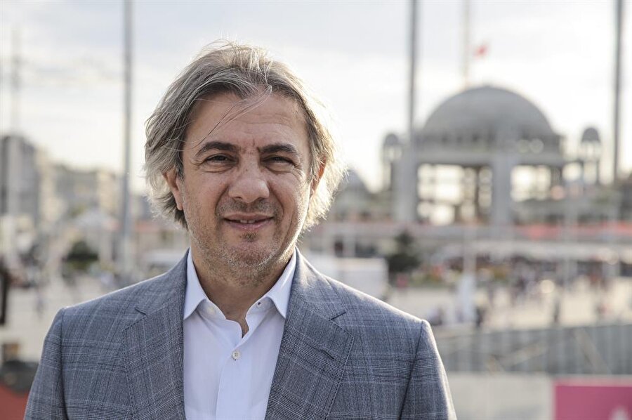 
                                    Beyoğlu Belediye Başkanı Ahmet Misbah Demircan, AA muhabirine yaptığı açıklamada, cami inşaatının 1,5 yıl önce başladığını hatırlattı.
                                