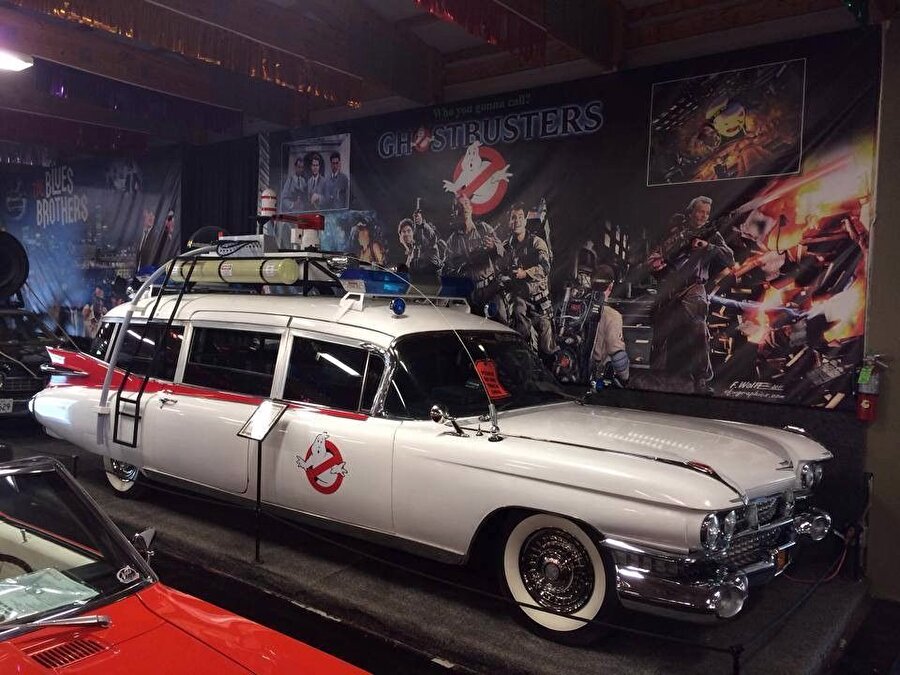Hayalet Avcıları (Ghostbusters) filminde kullanılan 1959 Cadillac Miller-Meteor