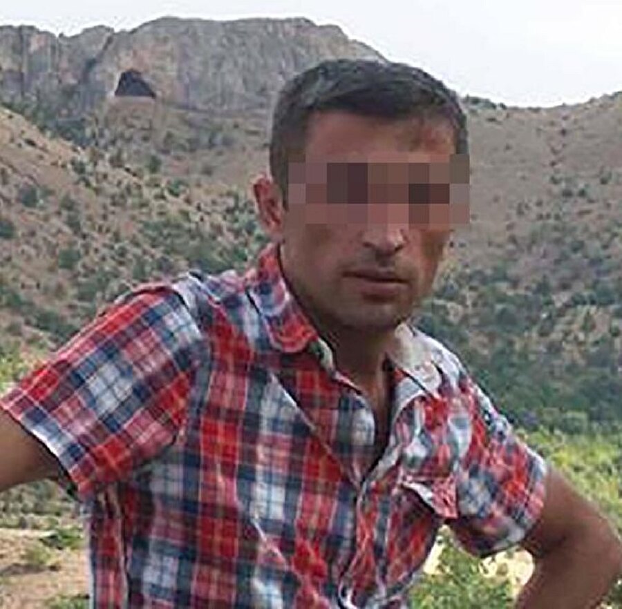 İ.K. ve oğlu ile kayınbiraderi, evlerinden gözaltına alındı.