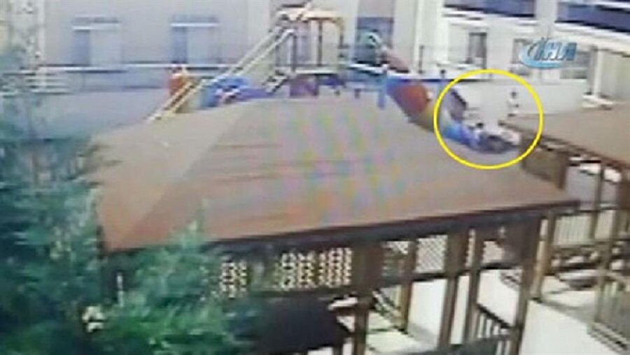 Yaşanan o anlar kameralara yansıdı.