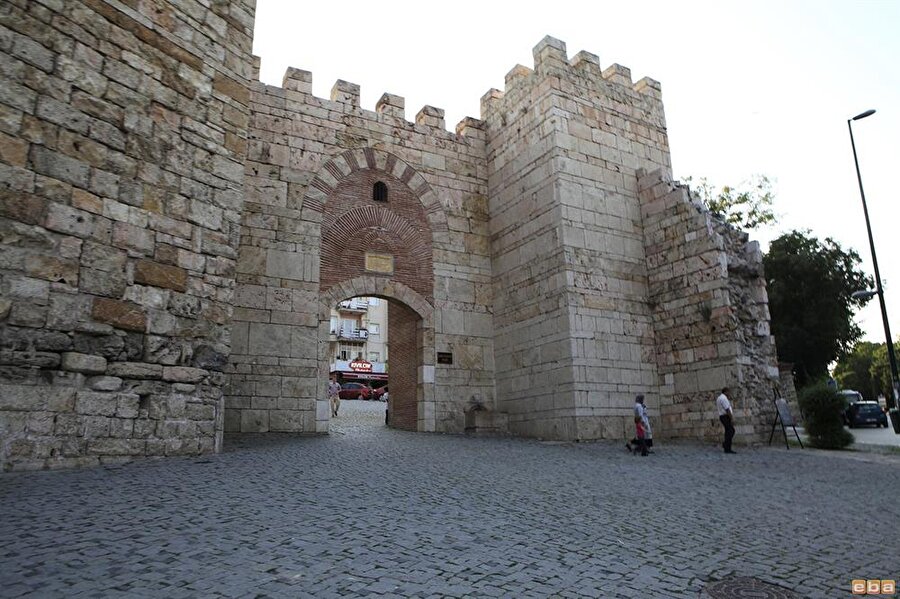 Zindan Kapı
