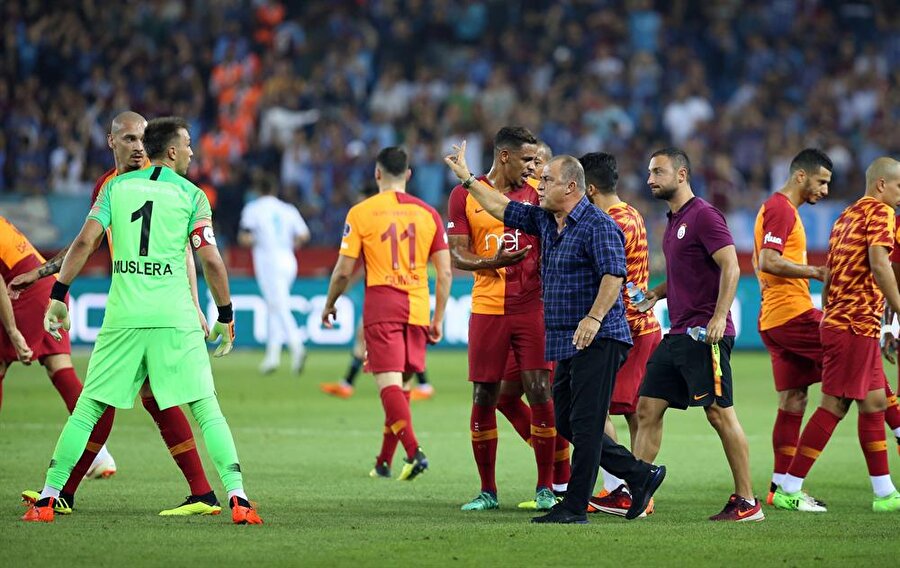 Galatasaray, Trabzon deplasmanından istediği sonucu alamadı.