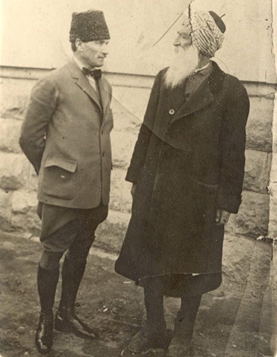 Atatürk ve Diyap Ağa, (Diyap Yıldırım) TBMM Tunceli milletvekili, Ankara, 1921
