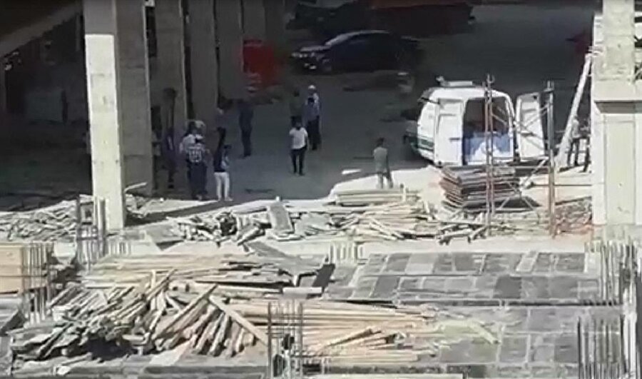 27 yaşındaki Ömer Üren, inşaatın asansör boşluğuna düştü.
