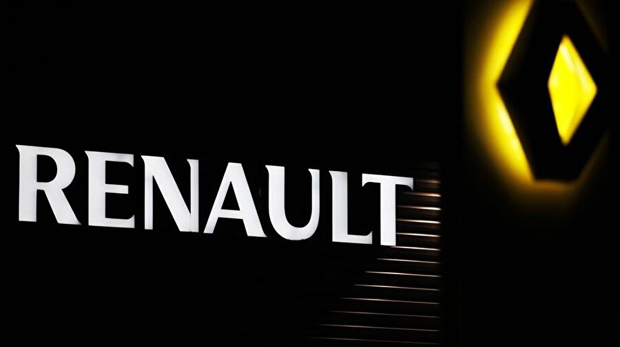 Renault, yeni binek otomobil fiyatlarını duyurdu!