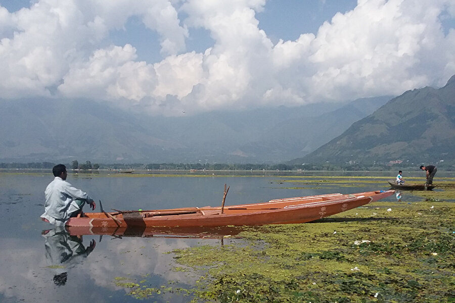 Srinagar, Hindistan topraklarında kalan Jammu-Keşmir eyaletinin başkenti.