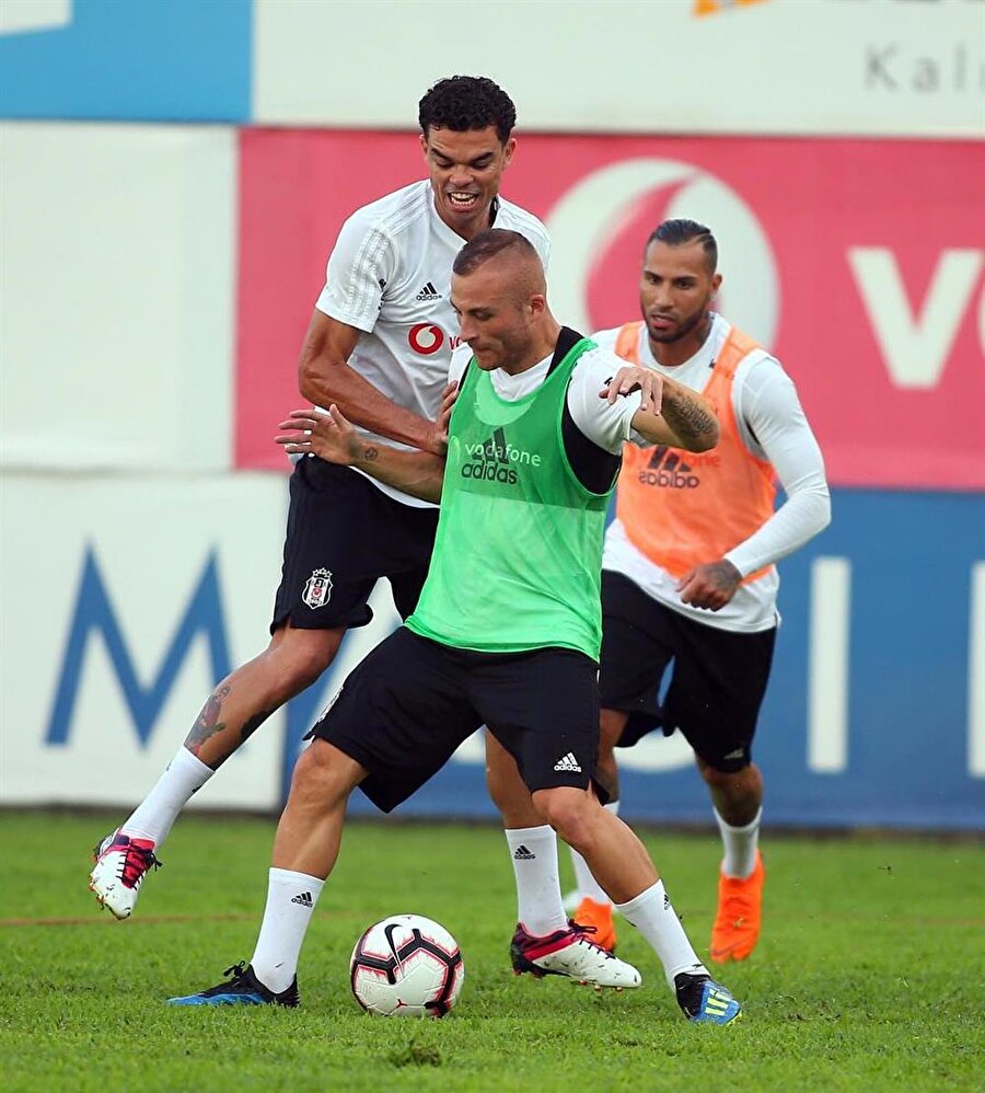 Gökhan Töre
