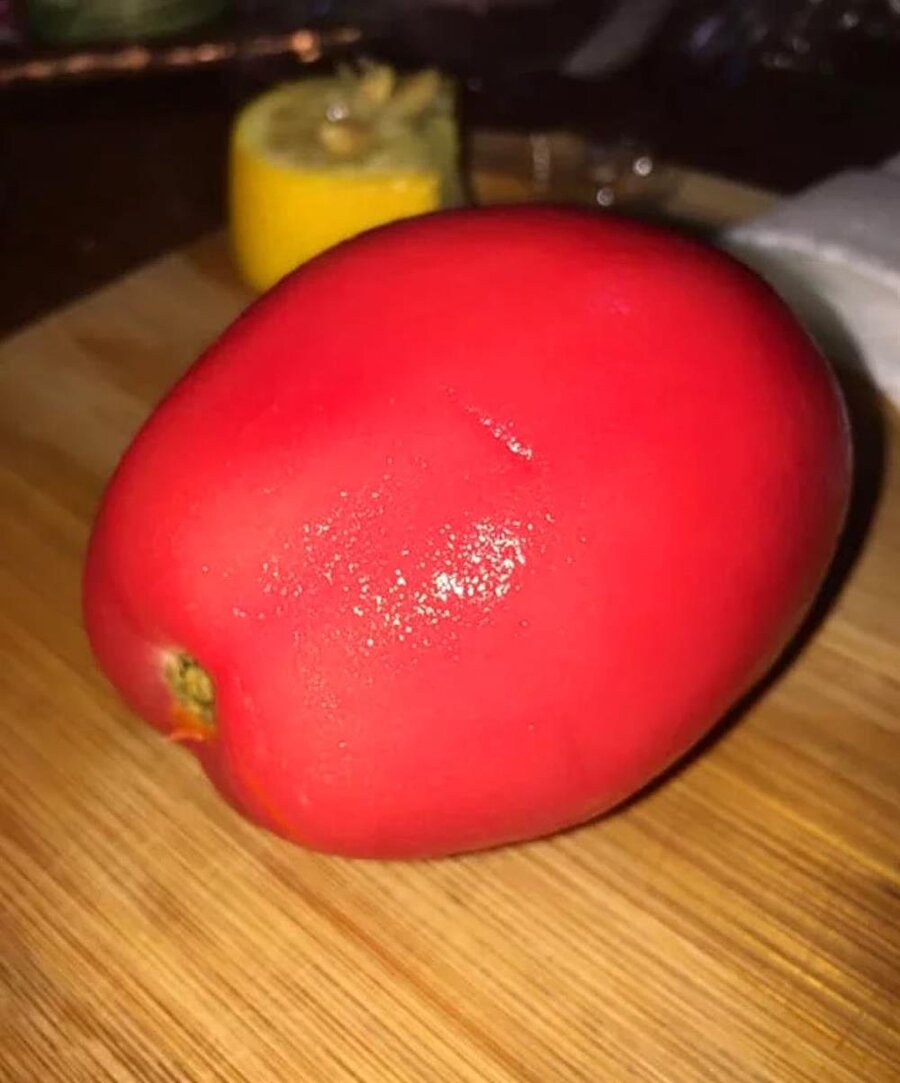 Obsesiflerin soyduğu domates