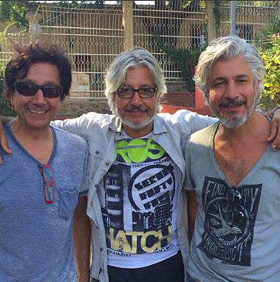 Ortadaki kesişim kümesi mi?