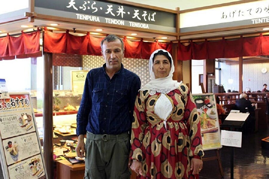 Yabancı dil bilmeden dünyayı dolaşan çift yeni hedeflerinin Avrupa ülkelerine gitmek olduğunu söylüyor.