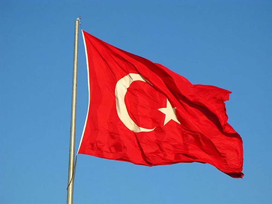Ceza olarak İstiklal Marşını ve Gençliğe Hitabeyi ezberleyecek