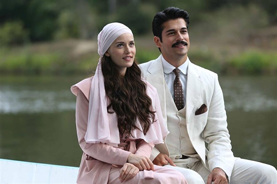 Fahriye Evcen - Burak Özçivit