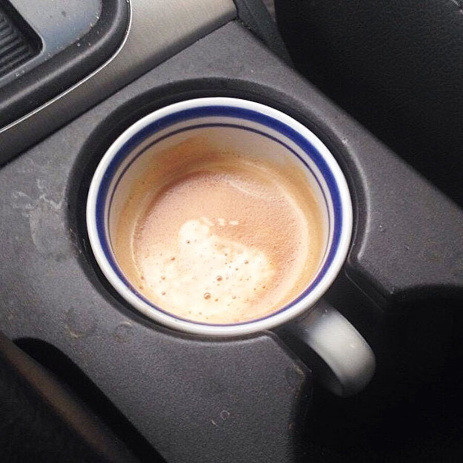 Arabaya özel üretim bardak