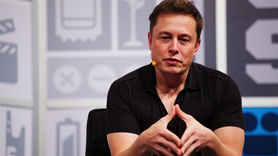 Elon Musk açıkladı: İlk Ay turisti kim olacak?
