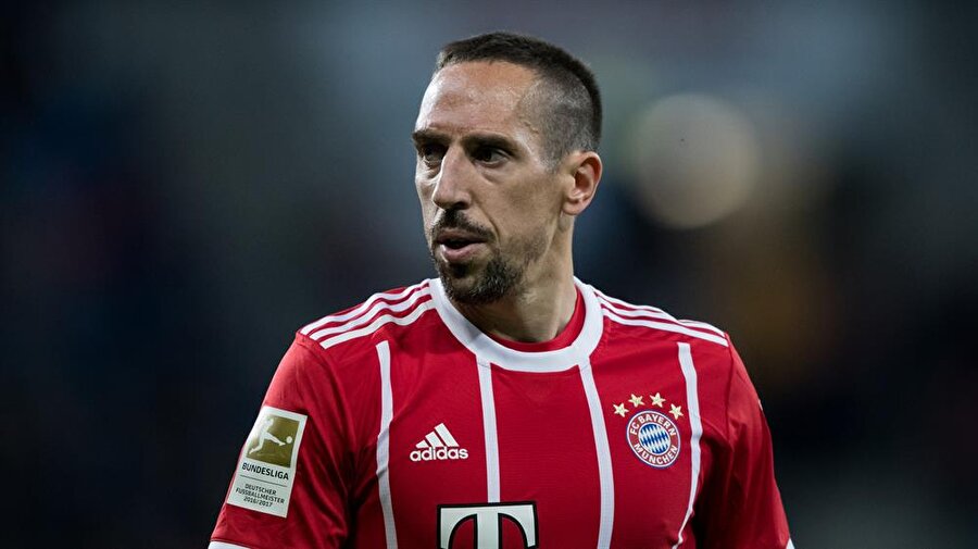 Frank Ribery, sosyal medya hesabından Galatasaray'ı tebrik etti.