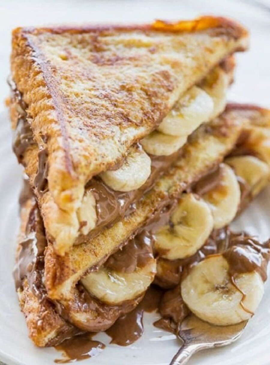 Fındık ezmeli muzlu tost