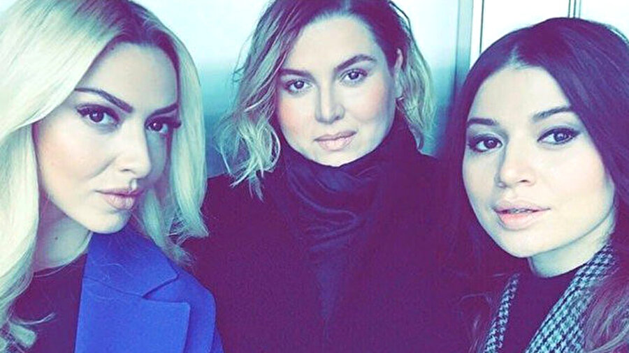 "İntikamın tatlı bir kelime olduğunu düşünüyor musun?"
Hadise ve ablası Hülya Açıkgöz arasındaki gerginlik devam ediyor. Hülya Açıkgöz'ün sosyal medyadan "İntikamın tatlı bir kelime olduğunu düşünüyor musun?" notuna, Hadise'den yanıt gecikmedi.