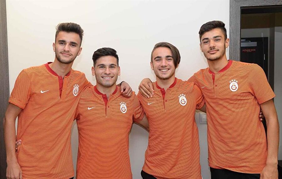 Arşiv: Ozan Kabak ve Yunus Akgün, Galatasaray altyapısında birlikte oynuyorlardı.