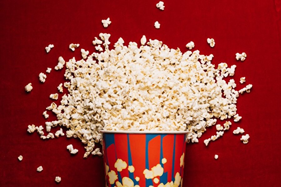 Popcorn'um ve ben = Sinema

                                    Sinemaya kışın gidilir insanlarından iseniz ilk tercihiniz sinema olabilir. Hem komedi hem de dram türündeki filmler çoktan vizyonu doldurmuş durumda. İyisi mi siz bilet almaya başlayın.
                                