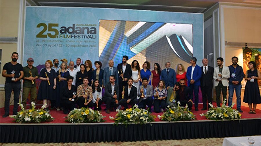 Bu yıl 25.si düzenlenen Adana Film Festivali'nde, ödül töreni 75'inci Yıl Sanat Galerisi'nde gerçekleşti. Gecede ödül alan kısa filmler belli oldu.