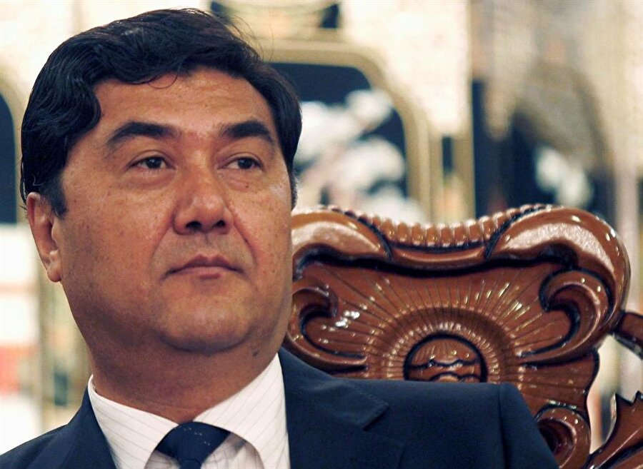 Nur Bekri, Pekin yönetiminin güvendiği bir isimdi.