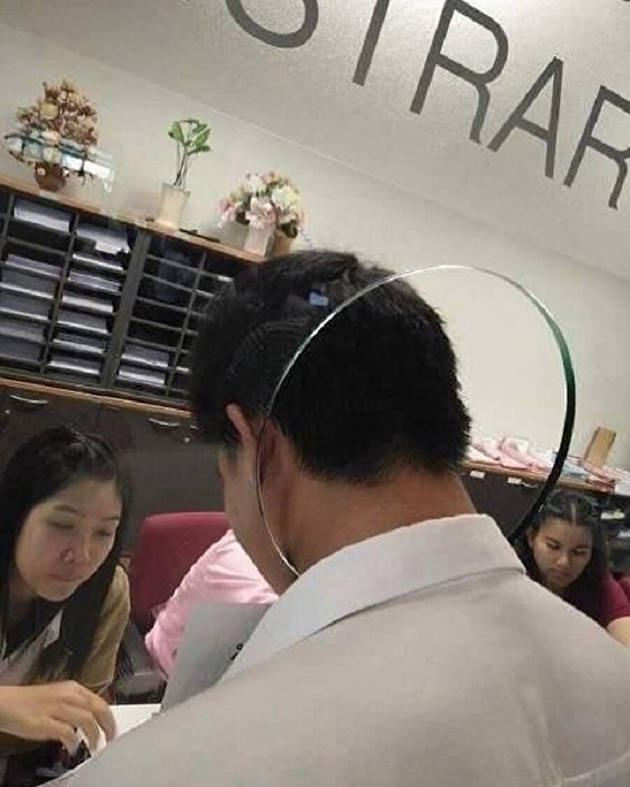 Belki de bunun için yapılmıştır o delikler