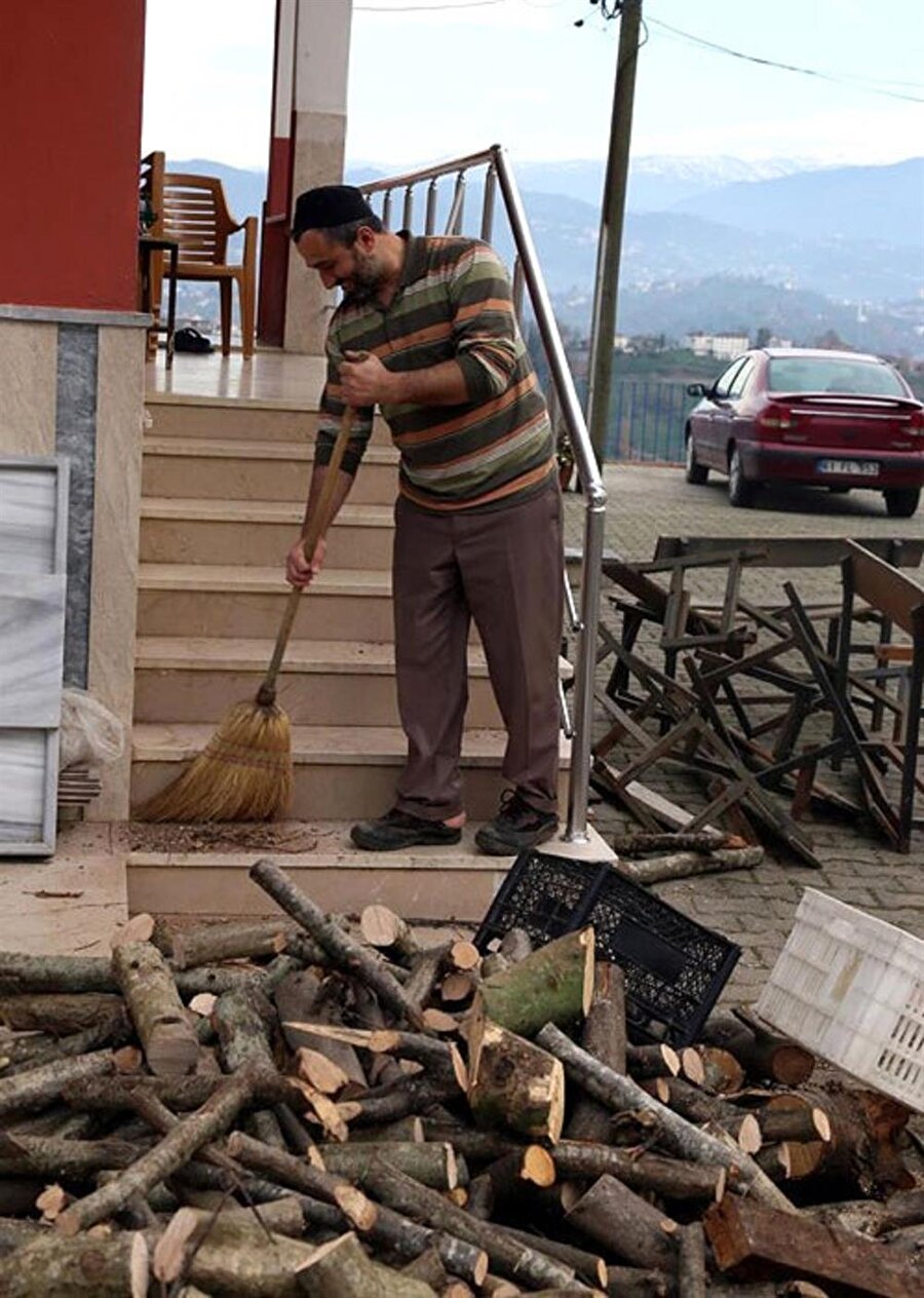 Bu durumdan bazı erkekler şikayetçiyken bazıları ise durumdan memnun gözüküyor.