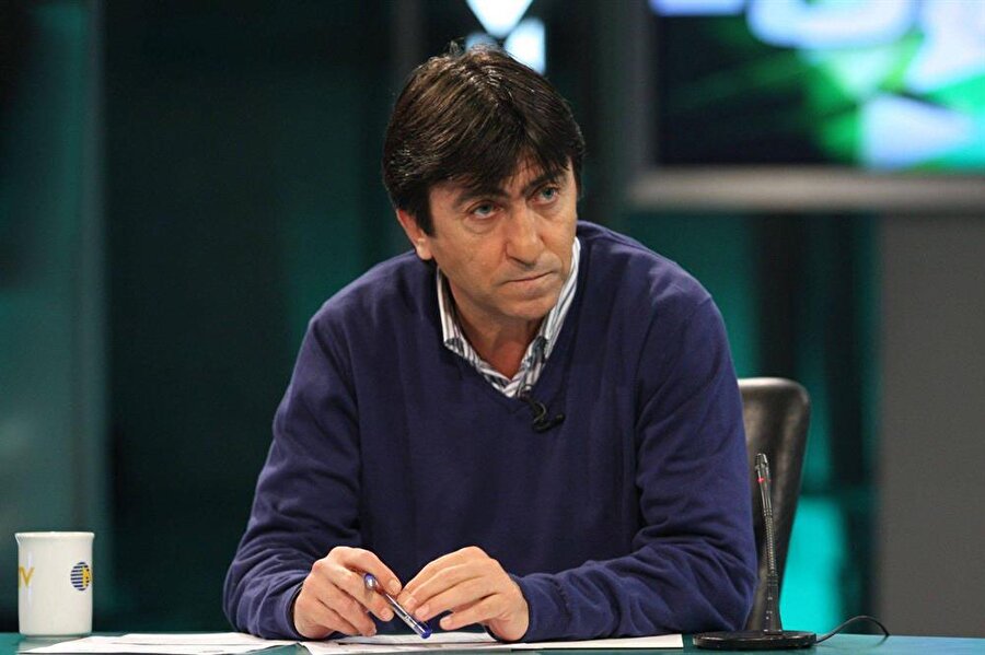 Rıdvan Dilmen'in NTV Spor günlerinden bir kare.