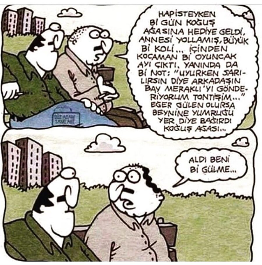 Gülmemem gereken olaylarda ben de böyle tutarsızım