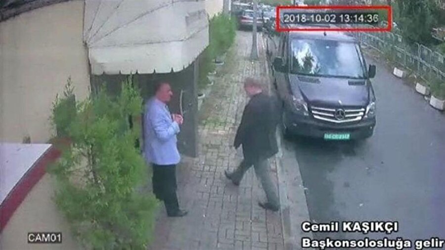 Fotoğrafta Cemal Kaşıkçı’nın konsolosluğa girdiği görülüyor.