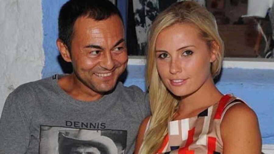Serdar Ortaç ve eşi Chloe Loughna