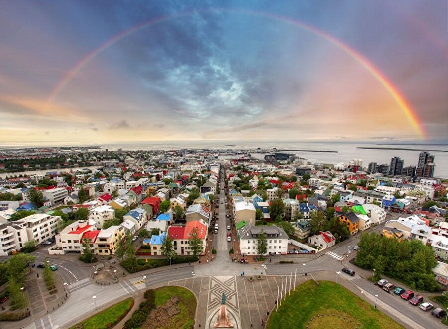 İzlanda'nın başkenti Reykjavík'ten genel bir görünüm