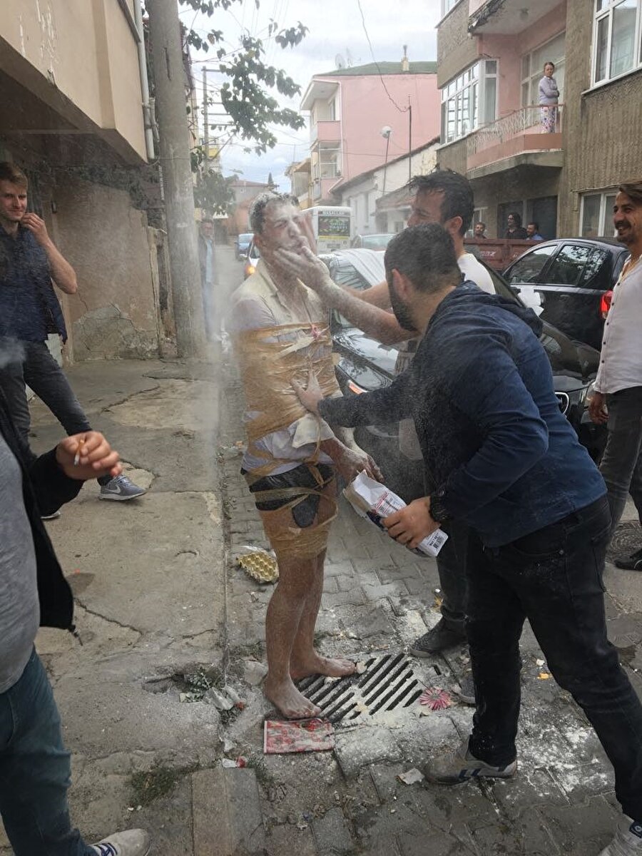 Mustafa Ünal’a, düğün öncesi yapılan şakalar şaşkına çevirdi.