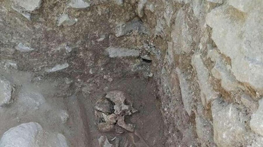 5. yüzyılın Avrupa'sında vampir veya cadı olduğundan şüphelenilen insanlar sorgusuz sualsiz öldürülüyordu.