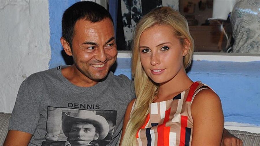 Serdar Ortaç ve eşi Chloe Loughnan