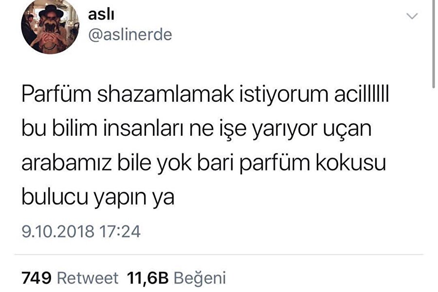Herkesin alnında parfümünün adı yazsın