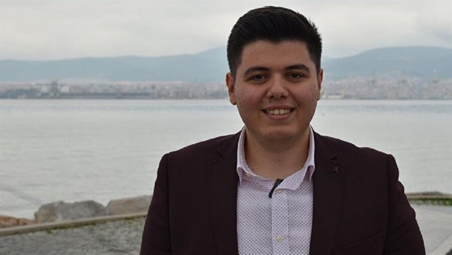 20 yaşındaki genç yerel seçimlerde muhtar adayı olacağını belirtti.