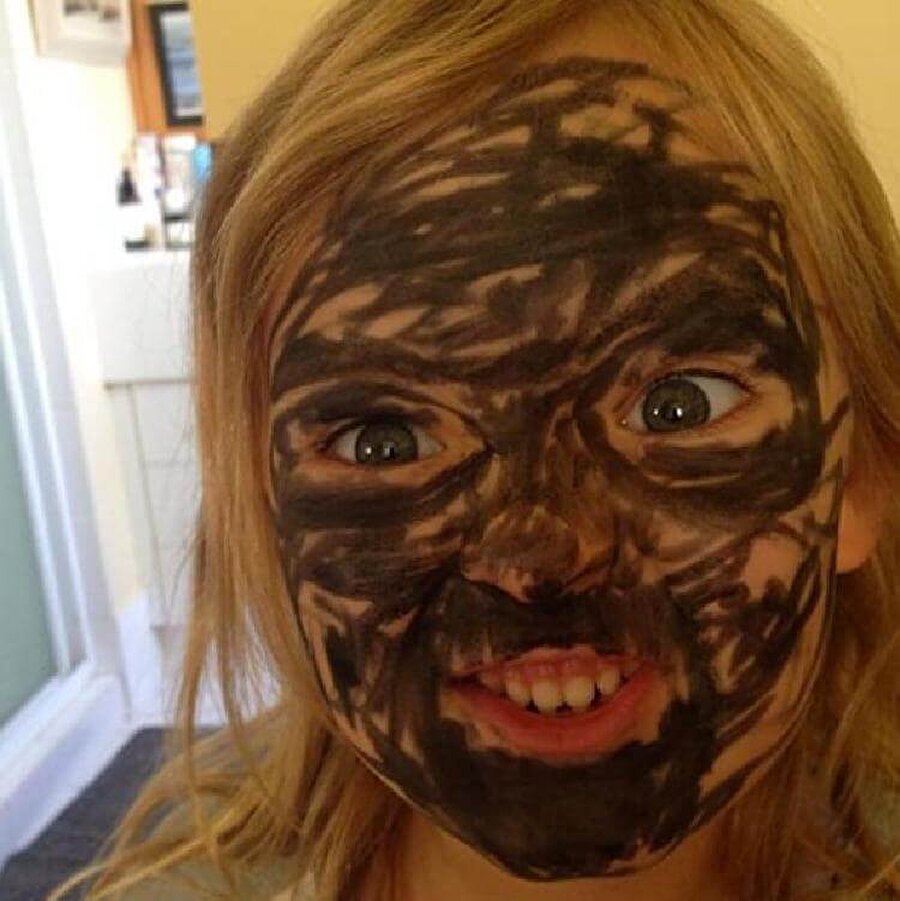 Eyelinerı biraz fazla kaçırmışım