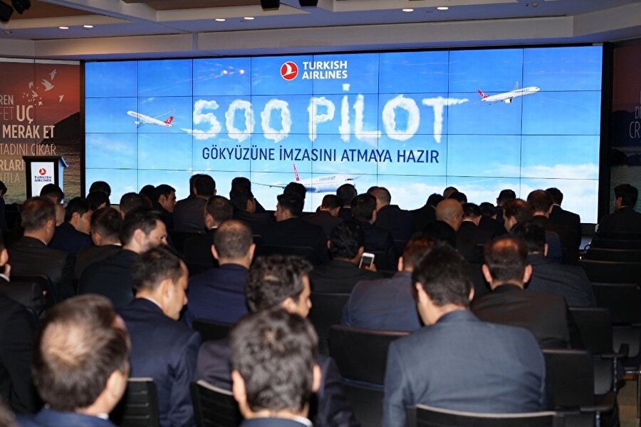 THY'de göreve yeni başlayan 500 pilot için "Ailemize Hoş Geldiniz" etkinliği düzenlendi.