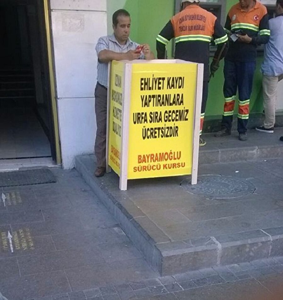 Ben kaydolmaya gidiyorum