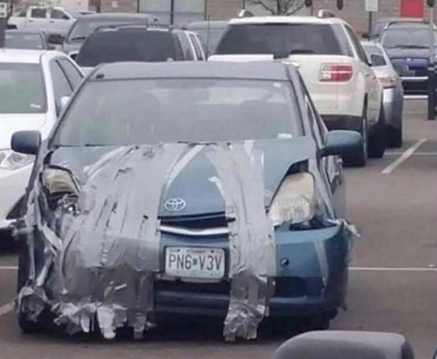 Yıkılmadım ama ayakta da değilim