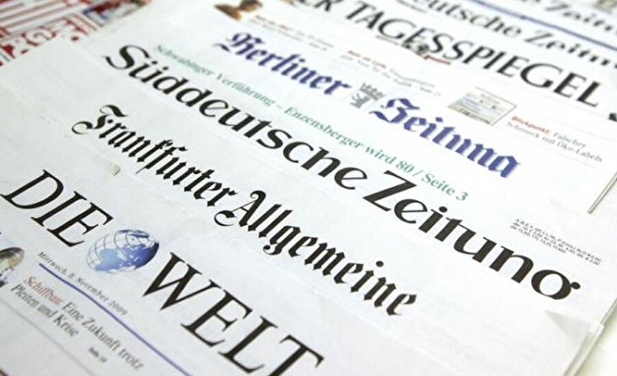 Die Welt gazetesi
Die Welt gazetesi de birinci sayfasından verdiği haberine ''Erdoğan: Barbarca cinayet'' başlığını attı. Haberde Türkiye'nin Cemal Kaşıkçı cinayetinin planlı olduğuna dair kuvvetli deliller bulunduğundan bahsettiği ancak Veliaht Prensi doğrudan suçlamaktan kaçınıldığı aktarıldı.