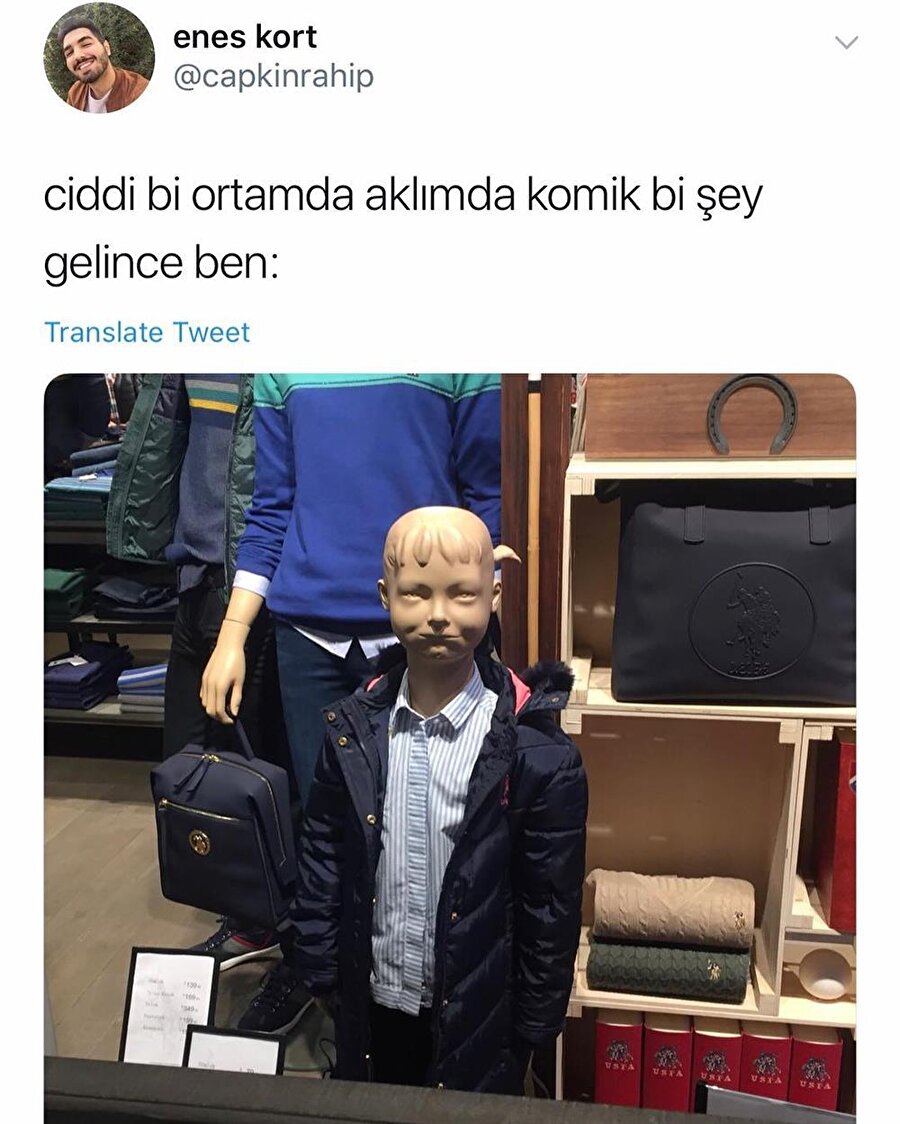 Mankene bak al sınıfın ortasına koy sırıtmaz