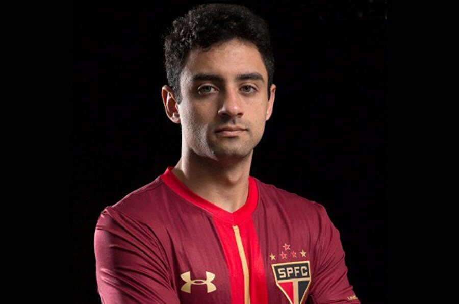 Daniel Correa Freitas