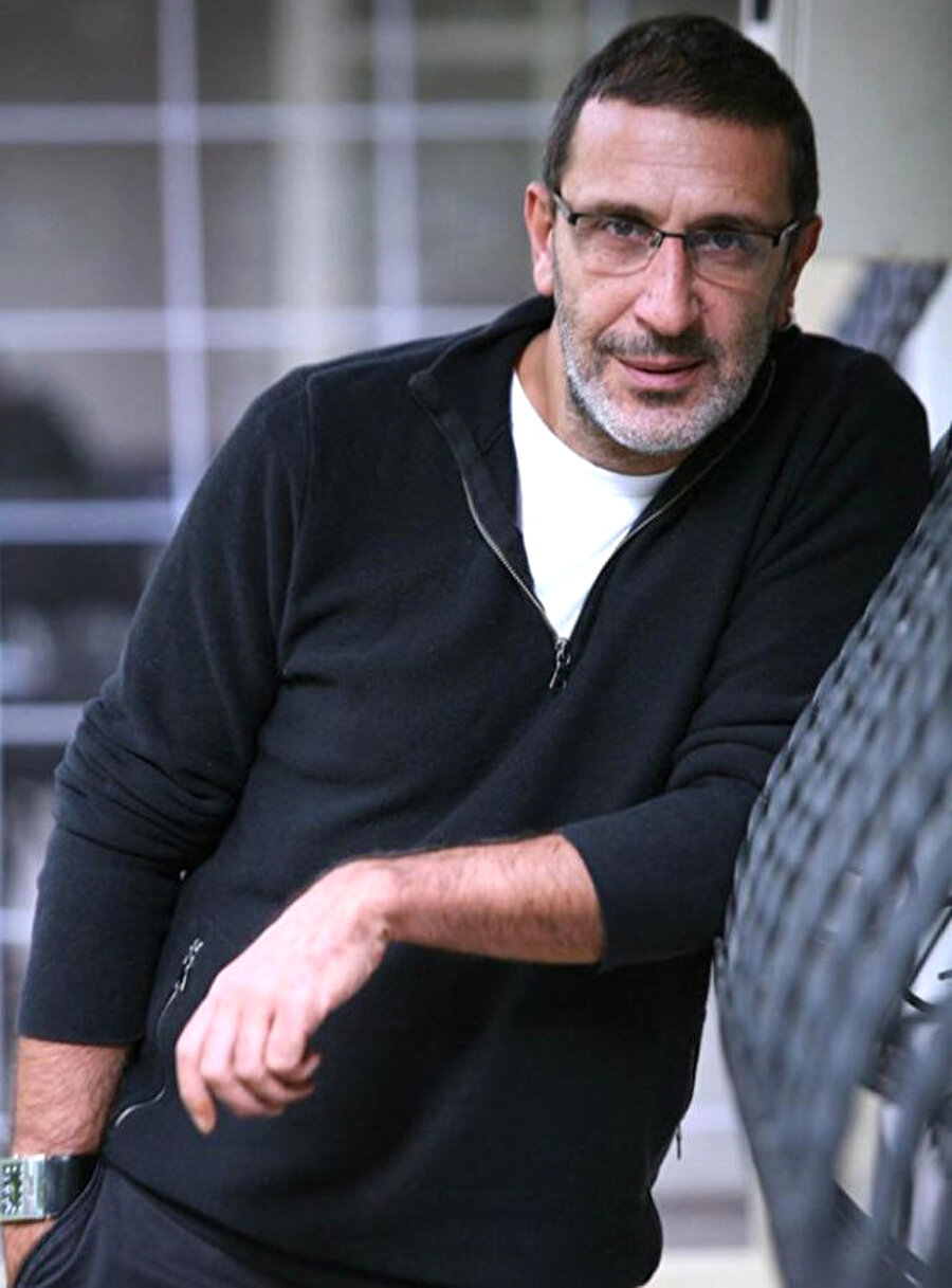 Cem Özer