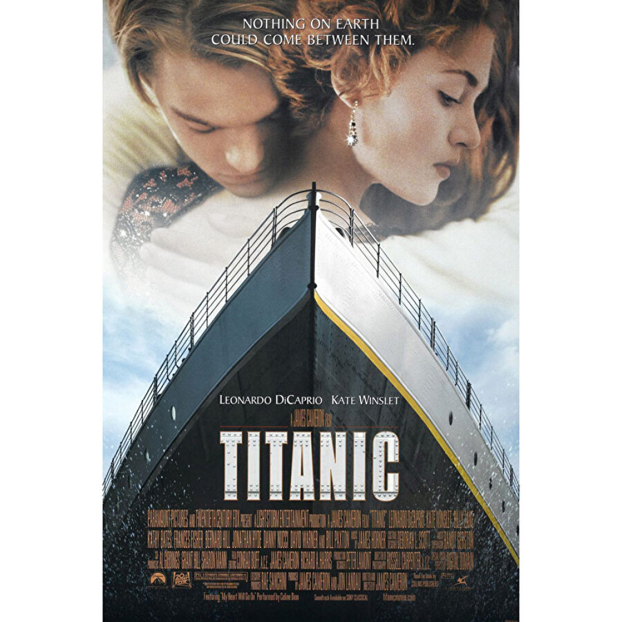 3) Titanik

                                    Dünyanın hatırlamak istemediği türden felaketlerden olan 'Titanik faciası', dev prodüksiyonların yönetmeni James Cameron tarafından çekilen görkemli bir film. Teknolojinin son sürat ilerlediği bir dönemde, insanlar üstesinden gelemeyecekleri hiç bir sorun olamayacağına inanmaya başlamışlardır. 'Titanic' adlı dev transatlantik ise, insanlığın doğaya karşı gövde gösterisi gibidir. Bu 'Düşler Gemisi' nin yolcuları arasında Avrupa`da birkaç yıl geçirdikten sonra Amerika'ya dönmekte olan, Jack adlı genç bir ressam ile nişanlısı ve annesiyle Philadelphia`ya giden Rose adlı genç bir kız da vardır. İki genç, şans eseri tanışacak, aralarındaki sınıf farkına aldırmaksızın birbirlerine yakınlaşacaktır. Bu arada doğa insanoğlunun günden güne artan kibirine bir nokta koymayı planlamaktadır. Yola çıkılmasından dört buçuk gün sonra, 10 Nisan 1912'de, Titanic iki saat kırk dakika süren ve sulara gömülmesiyle son bulan, hazin olayların başlamasına neden olacak buz dağına çarpacaktır. James Cameron'un, seyirciye bir zaman makinesiyle yolculuk ettiği hissini uyandırırcasına gerçeğe yakın filmi 'Titanic' tam 14 dalda Oscar adayı olarak 'En İyi Film' dahil 11 ödülü kazanmıştı. 
                                