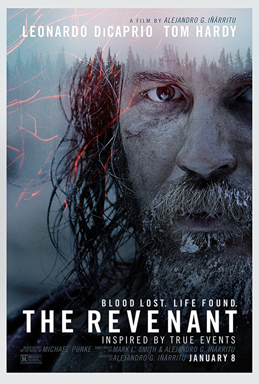 10) Diriliş (The Revenant)

                                    Film 1820’lerde geçmektedir. Hugh Glass oğlu ile yaşamakta olan bir sınır sakinidir. Kızılderili olan eşini kaybetmiştir ve oğlu Hawk etnik kimliği yüzünden çeşitli sıkıntılar ile karşı karşıya gelmektedir. Kürk ticareti için çıkmış oldukları bir seferde ekipleri Kızılderililer tarafından saldırıya uğrar. Ekibin büyük bir kısmının yaşamını yitirmesi ile beraber maddi olarak da ciddi bir kayıp verirler. Bu esnada Hugh Glass bir ayı tarafından saldırıya uğrar ve ciddi bir şekilde yaralanır. Glass’ın geçici olarak hareket kabiliyetini yitirmiş bedeni ekibi yavaşlatmaktadır. Bu yüzden oğlu Hawk, Bridger ve John Fitzgerald arkadan gelip Glass’ı taşımaya gönüllü olurlar. Fitzgerald için gönüllü kelimesini kullanmak pek doğru değil zira kendisi bunu, Glass’a göz kulak olması karşılığı yüzbaşı tarafından teklif edilen parayı alıp kaybettiği kürklerin zararını kapatmak adına yapmaktadır.
Glass’ın ölmek üzere olduğu aşikardır bu sebeple Fitzgerald’ın kendisini öldürmesini kabul eder. Fakat olaya şahit olan Hawk bunu engellemeye çalışırken Fitzgerald tarafından katledilir. Akabinde Glass’ı ölüme terk eden Fitzgerald, Bridger ile yoluna devam eder ancak bu işten paçayı sıyırmak o kadar kolay değildir. Zira Glass oğlunun intikamını almak için zorlu bir yaşam mücadelesini çoktan göze almıştır.
                                