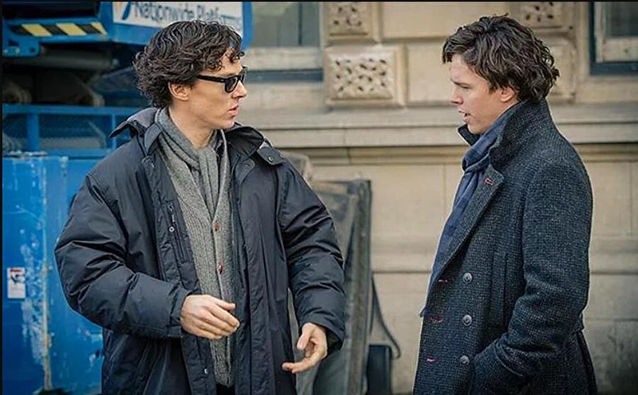 2)  Benedict Cumberbatch & William Willoughby, Sherlock

                                    
                                    
                                
                                