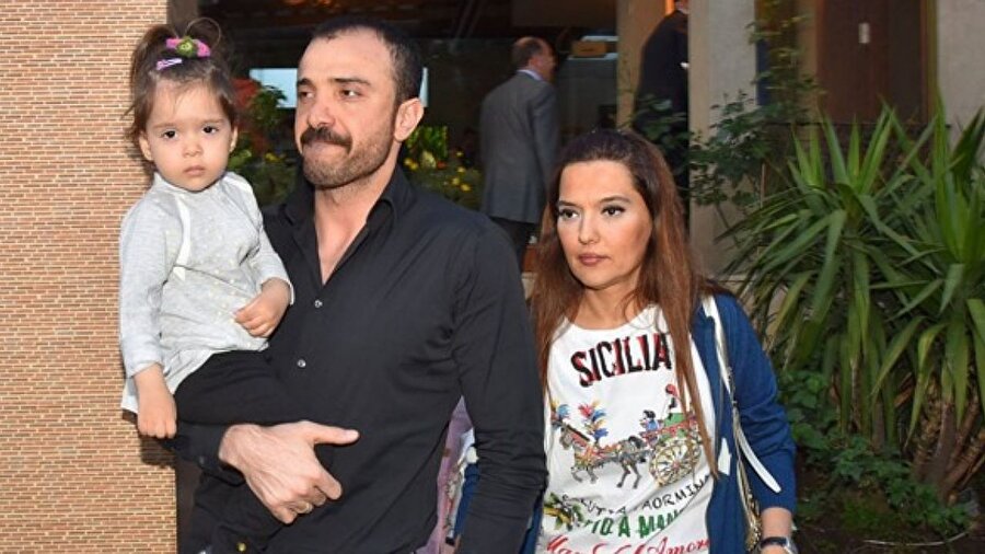 Demet Akalın ve Okan Kurt'un tekrar birlikte olma yoluna girdiği haberi gündeme bomba gibi düştü.